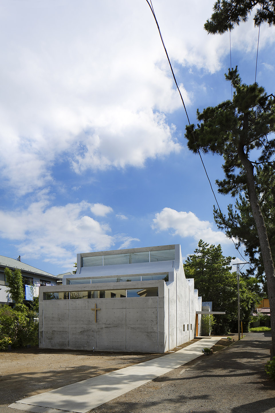 031-shonan-christ-church-by-takeshi-hosaka-architects.jpg