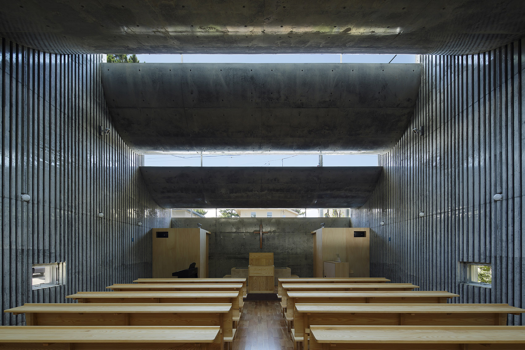 041-shonan-christ-church-by-takeshi-hosaka-architects.jpg